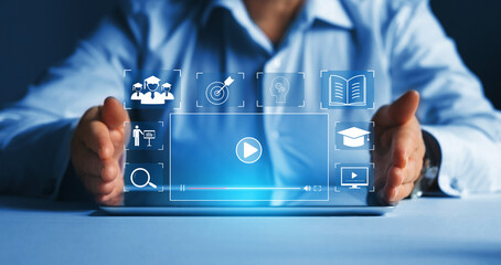 一个小土坡的标志