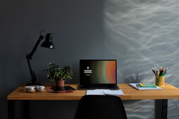 汽车显示abs和刹车灯一直亮是什么原因